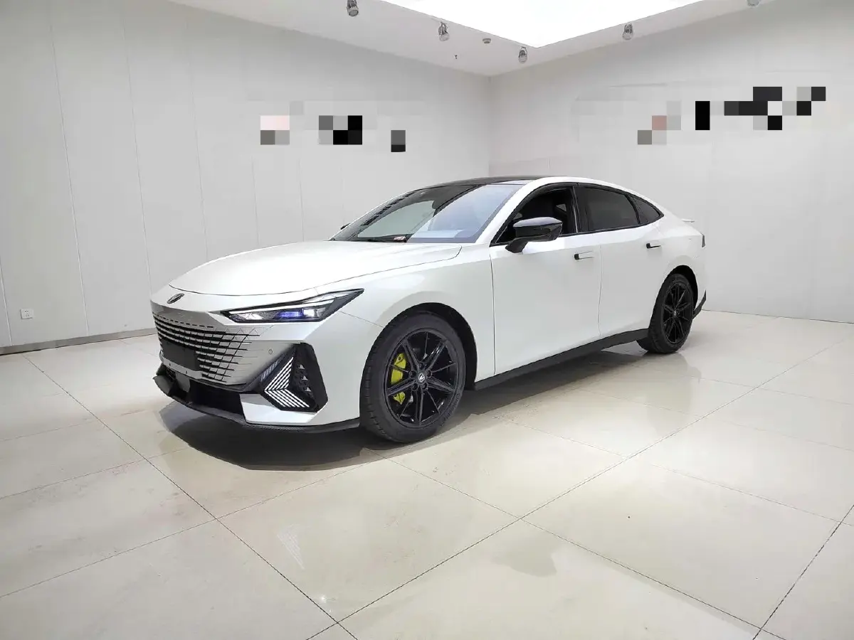 2022 ChangAn UNI-V 1.5T 188HP L4 7DCT