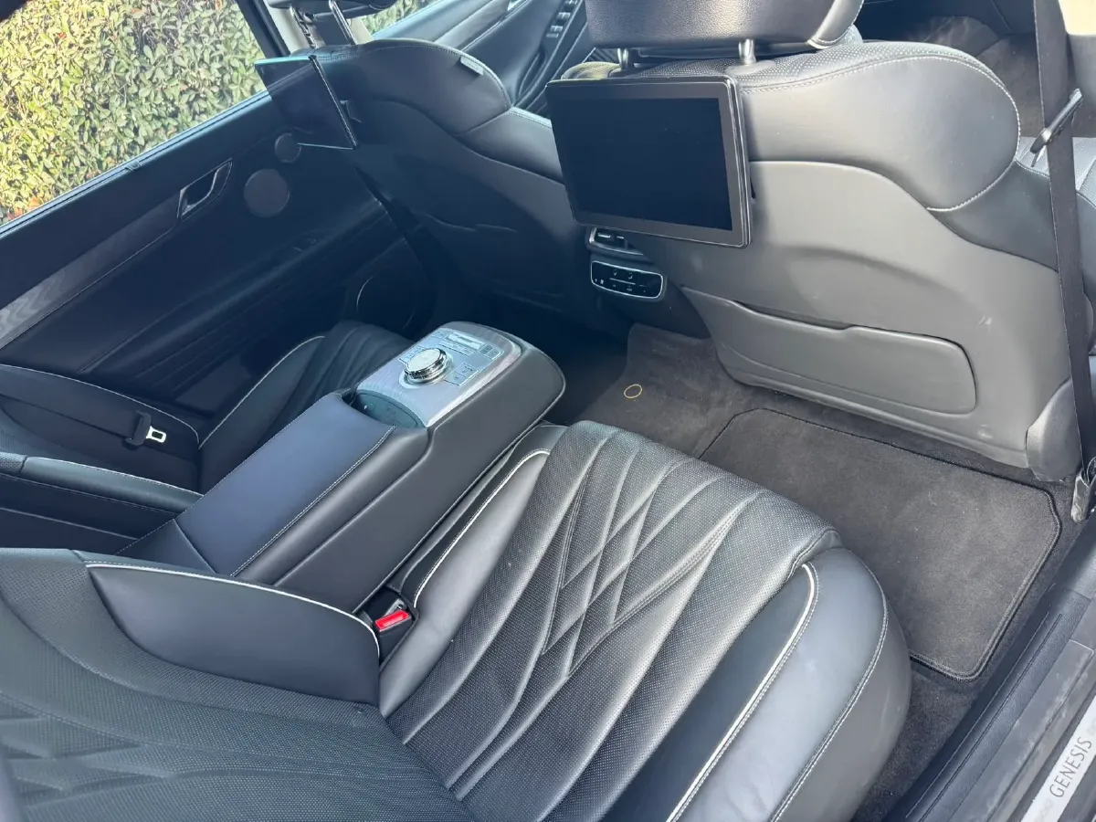 2023 Genesis G80 BEV 86KWH,autocango,china used car exporter,china ev exporter,chinese used car exporter,chinese used ev exporter