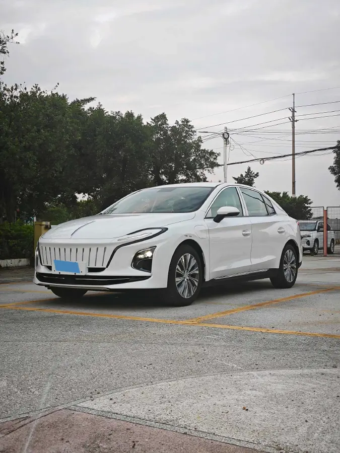 2024 HongQi E-QM5 BEV 72KWH