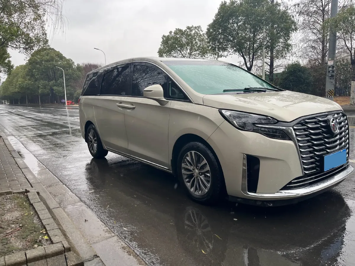 2023 Buick GL8 2.0T 237HP L4 9AT,autocango,china used car exporter,china ev exporter,chinese used car exporter,chinese used ev exporter