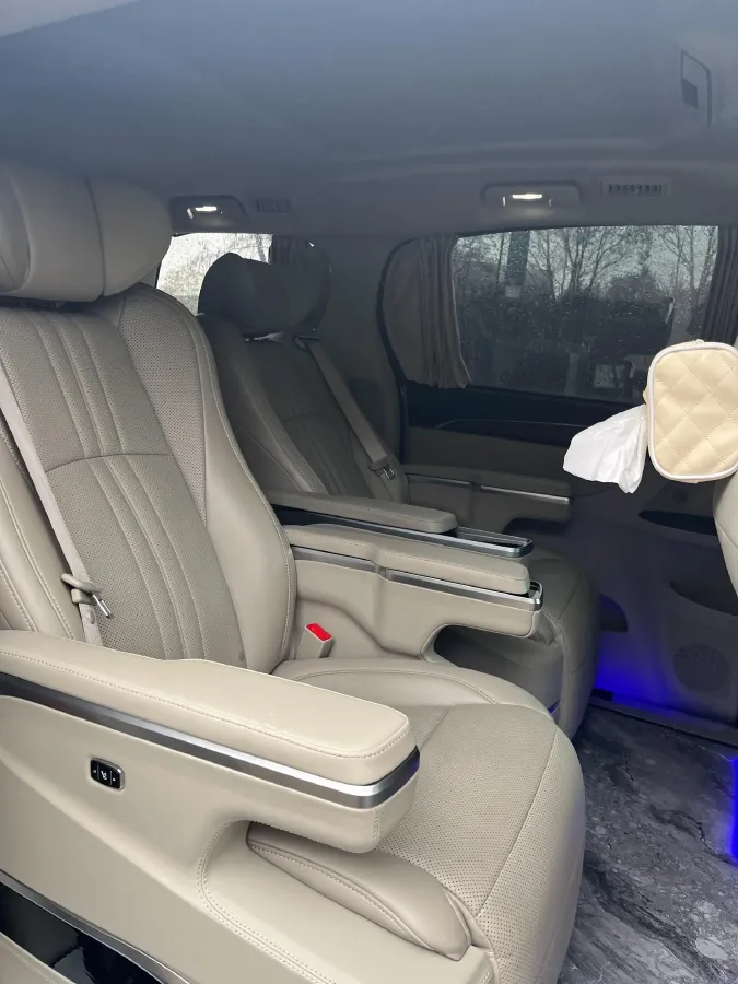 2023 Buick GL8 2.0T 237HP L4 9AT,autocango,china used car exporter,china ev exporter,chinese used car exporter,chinese used ev exporter