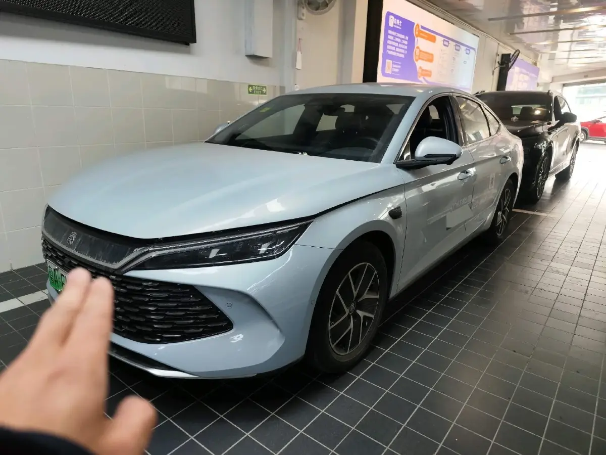 2025 BYD QinL 1.5L 101HP L4 E-CVT PHEV 15.87KWH