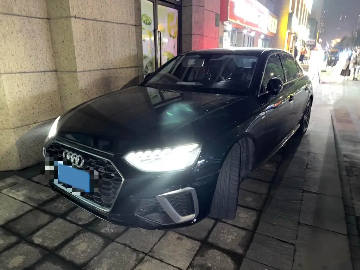 2020 Audi A4L 2.0T 190HP L4 7DCT