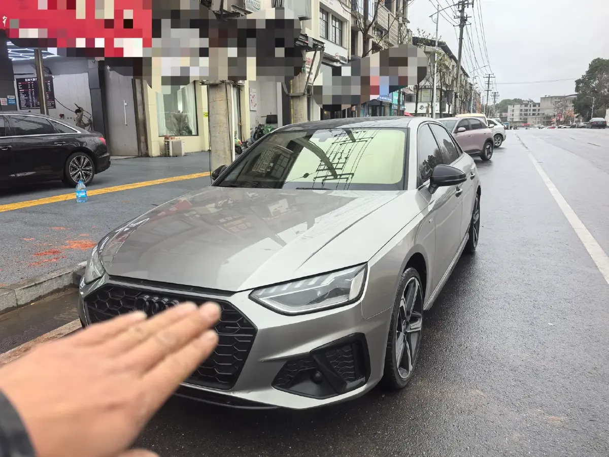 2024 Audi A4L 2.0T 190HP L4 7DCT