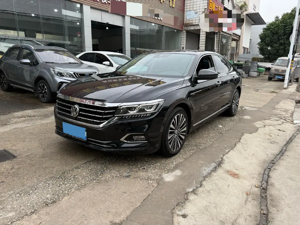 2019 Volkswagen Passat 2.0T 186HP L4 7DCT