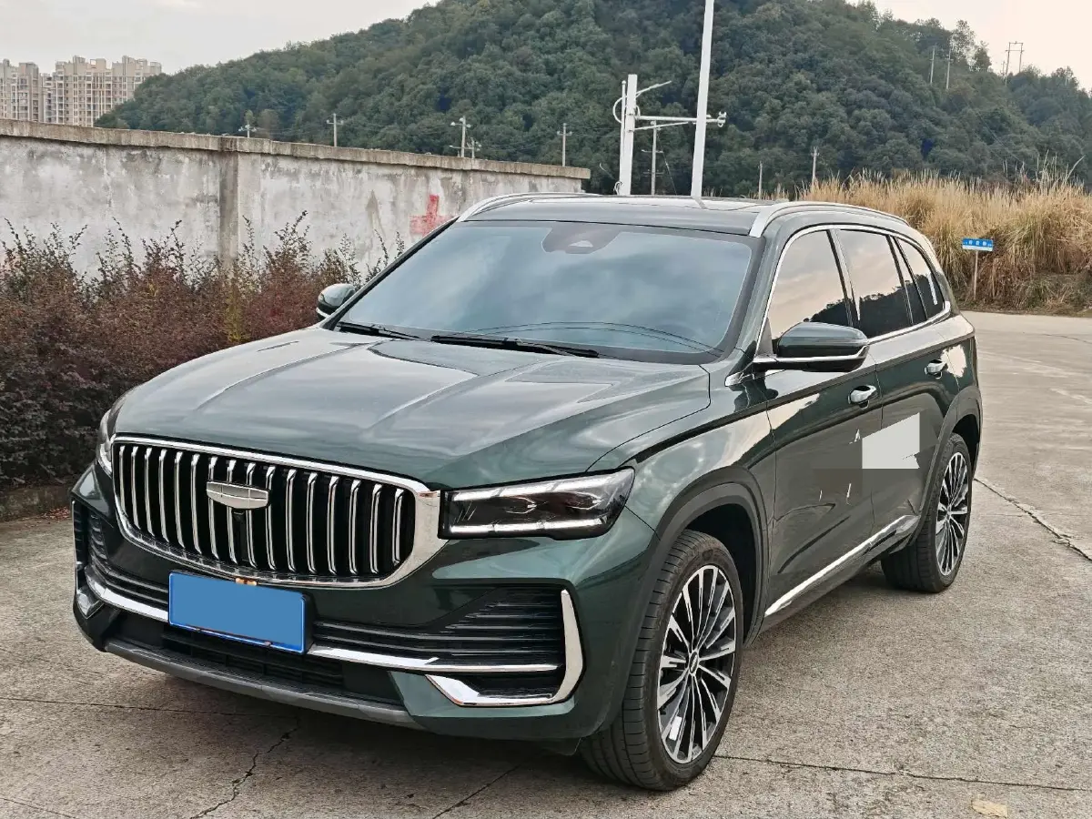 2025 Geely Monjaro 2.0T 238HP L4 8AT