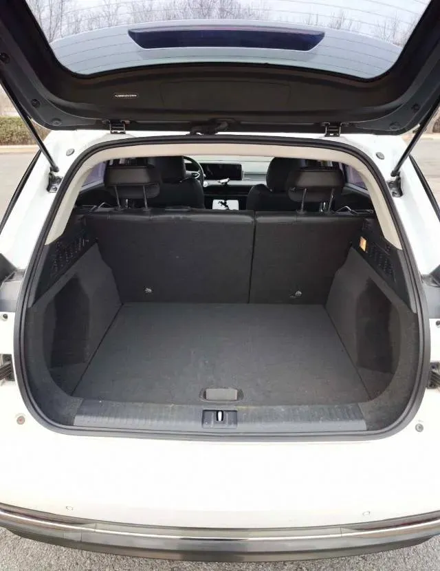 2022 Venucia Grand V 1.5T 190HP L4 7DCT,autocango,china used car exporter,china ev exporter,chinese used car exporter,chinese used ev exporter