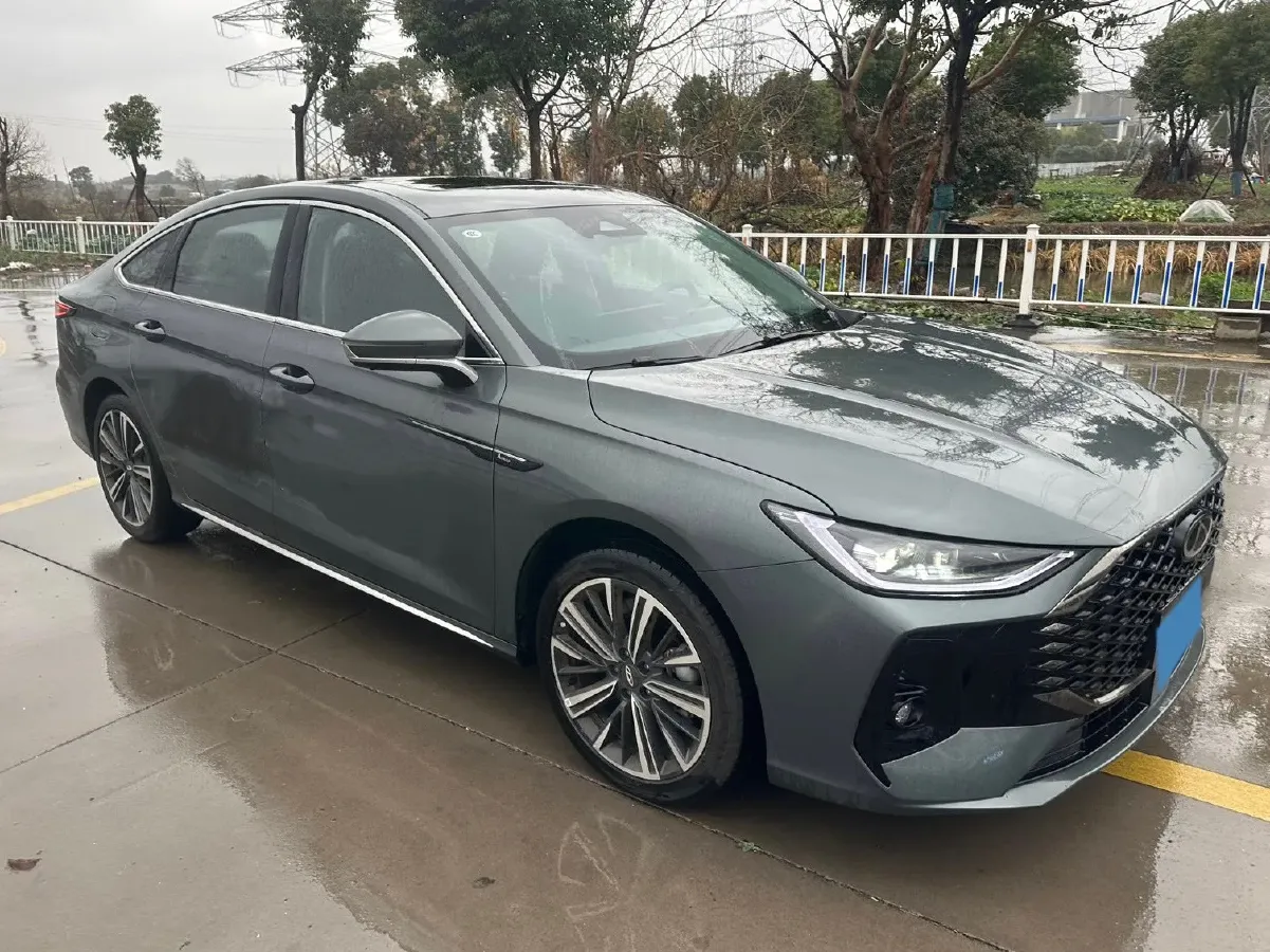 2025 Chery Arrizo 8 Pro 1.6T 197HP L4 7DCT,autocango,china used car exporter,china ev exporter,chinese used car exporter,chinese used ev exporter