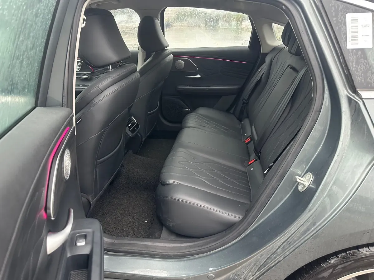 2025 Chery Arrizo 8 Pro 1.6T 197HP L4 7DCT,autocango,china used car exporter,china ev exporter,chinese used car exporter,chinese used ev exporter