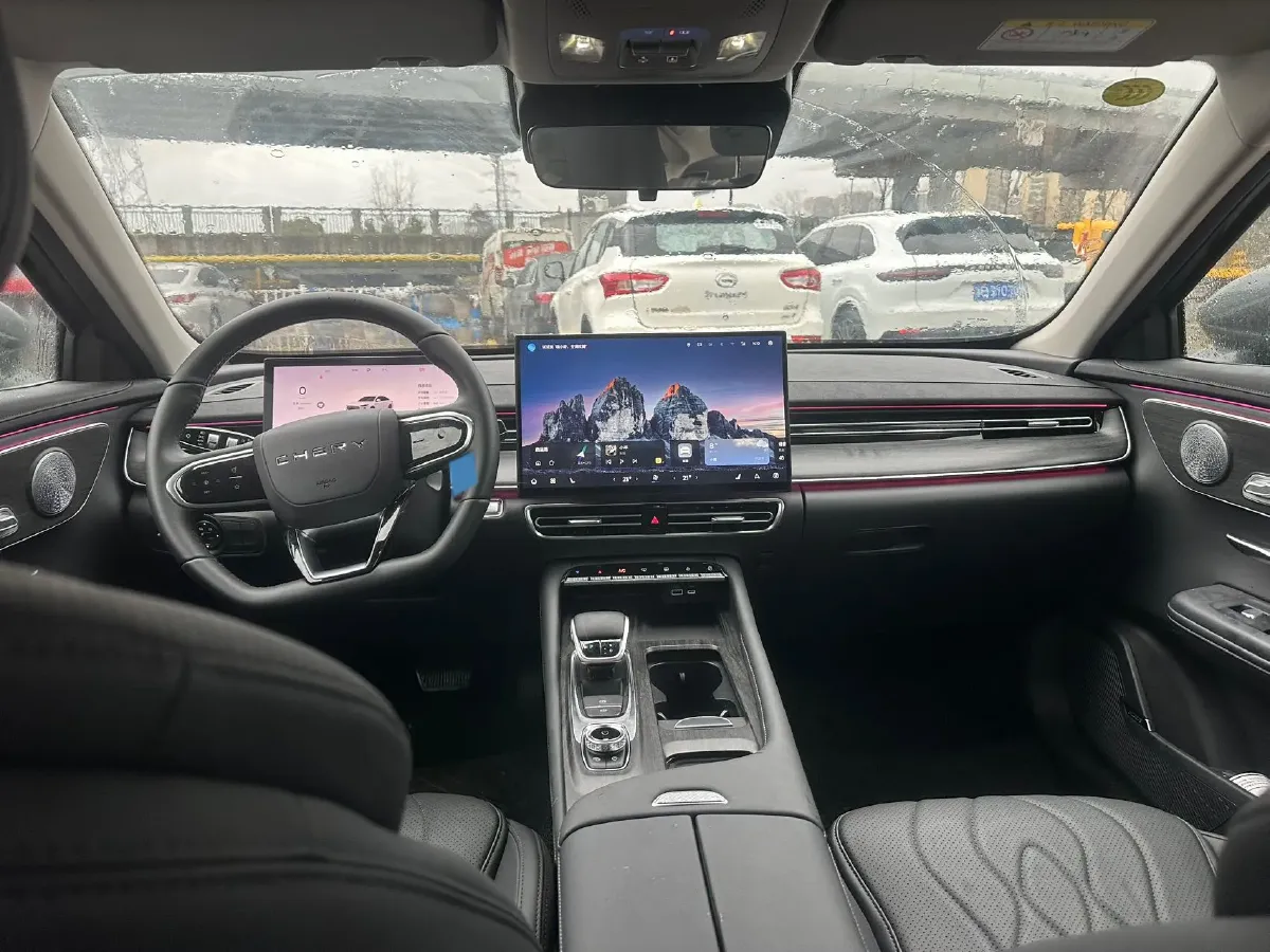 2025 Chery Arrizo 8 Pro 1.6T 197HP L4 7DCT,autocango,china used car exporter,china ev exporter,chinese used car exporter,chinese used ev exporter