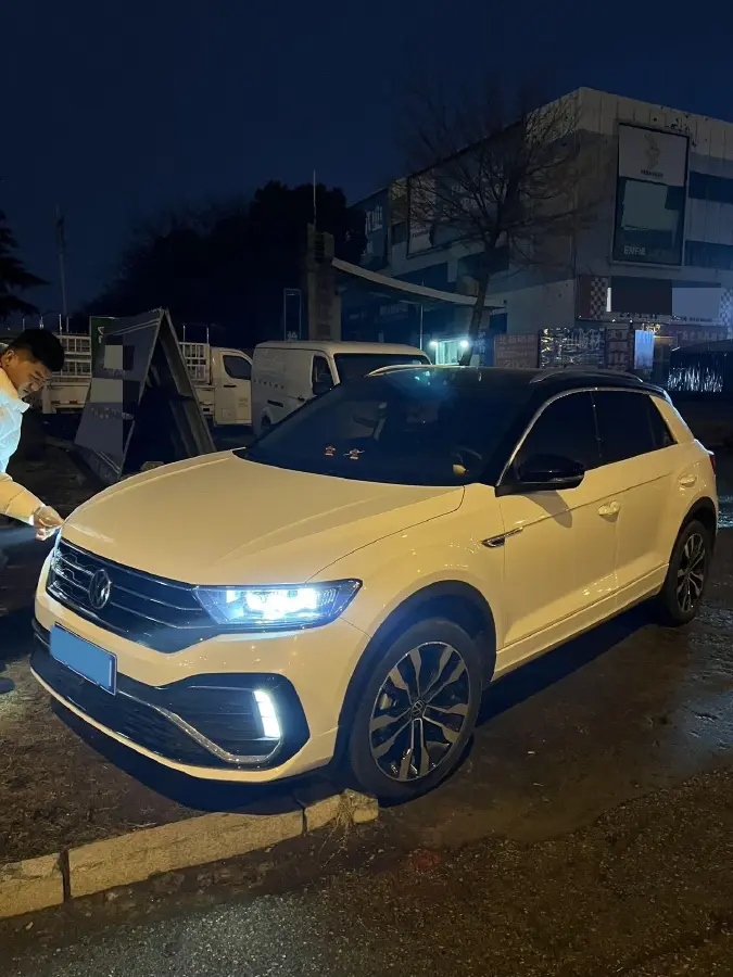 2021 Volkswagen T-Roc 1.4T 150HP L4 7DCT
