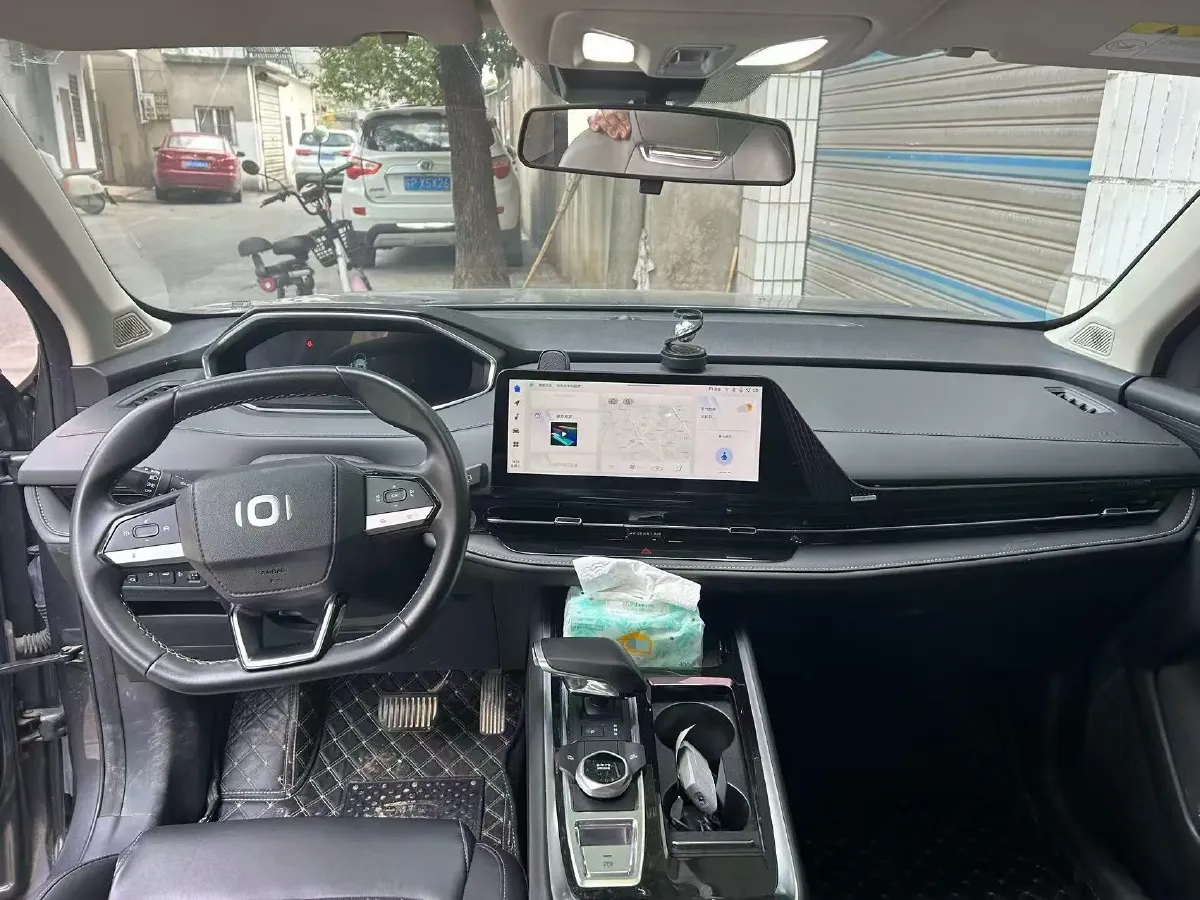 2023 Venucia Grand V DD-i 1.5T 163HP L4 E-CVT PHEV 18.4KWH,autocango,china used car exporter,china ev exporter,chinese used car exporter,chinese used ev exporter