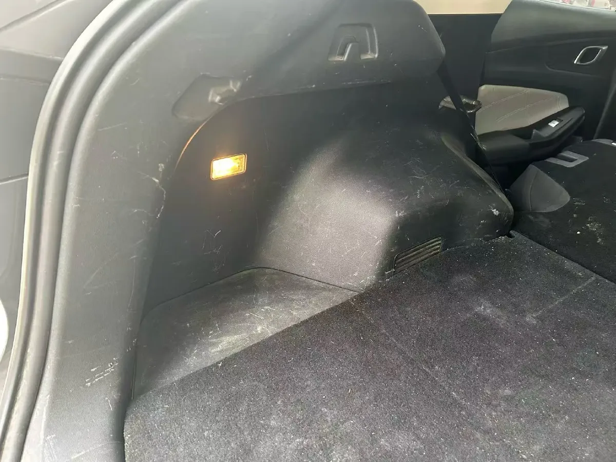 2023 Venucia Grand V DD-i 1.5T 163HP L4 E-CVT PHEV 18.4KWH,autocango,china used car exporter,china ev exporter,chinese used car exporter,chinese used ev exporter