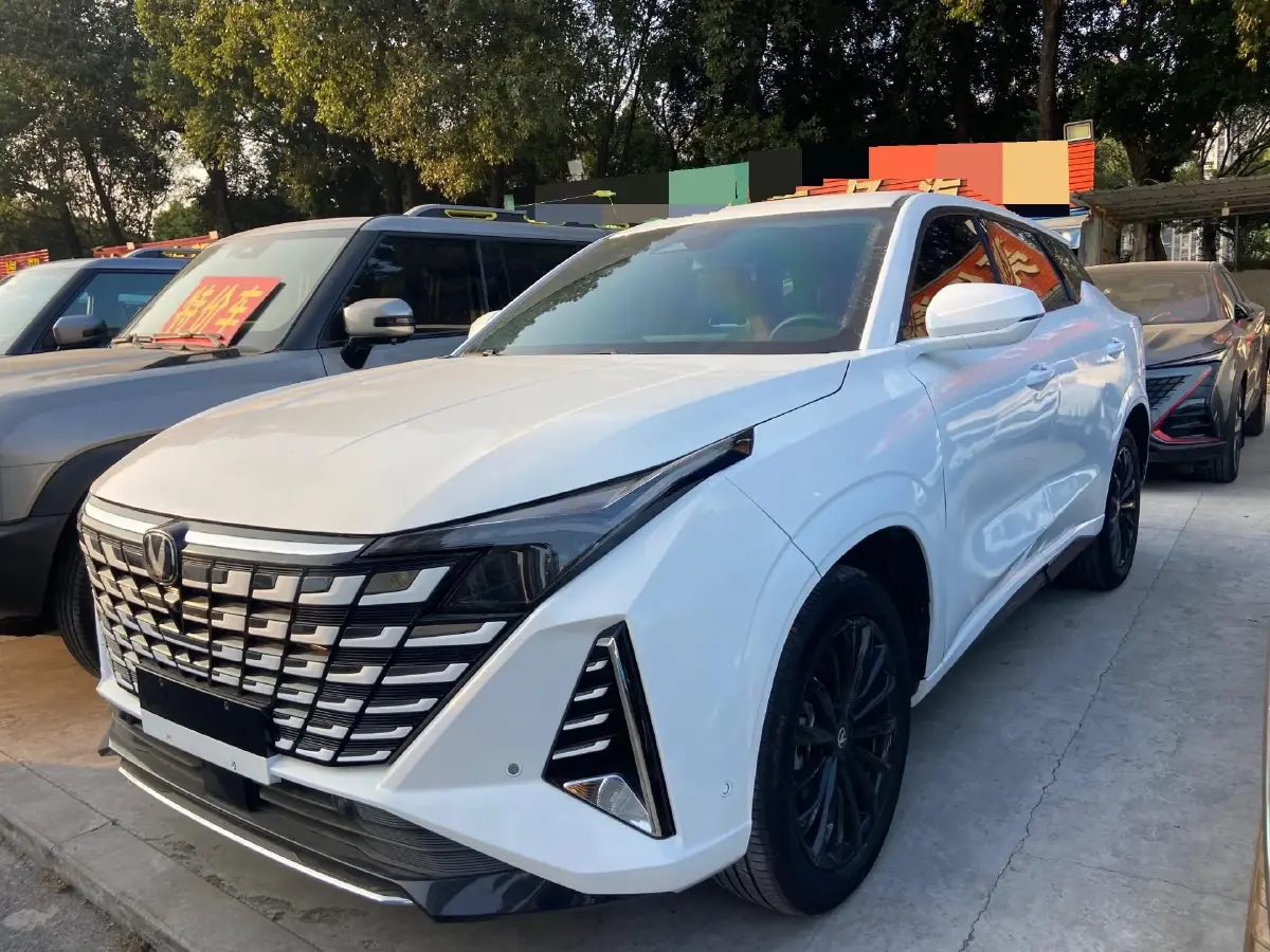 2024 ChangAn UNI-Z 1.5L 98HP L4 E-CVT PHEV 18.4KWH