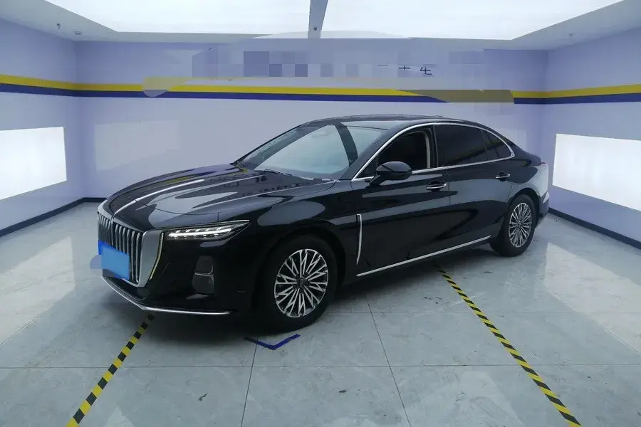 2023 HongQi H5 2.0T 224HP L4 8AT