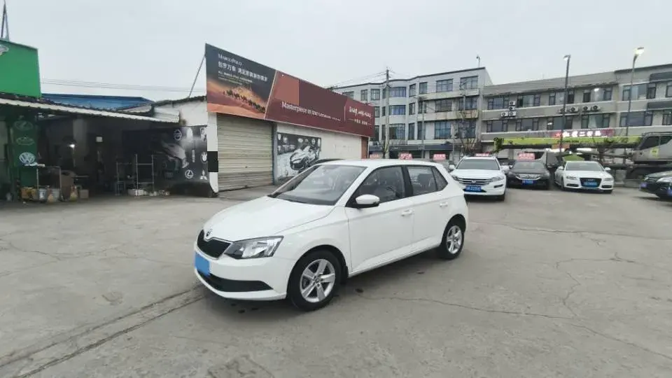 2017 Skoda Fabia 1.4L 90HP L4 6AT