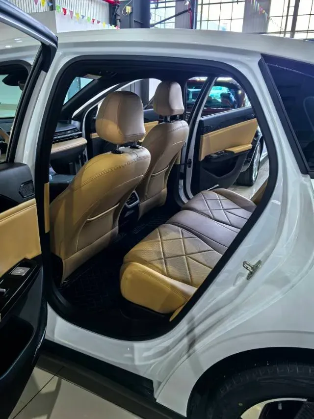 2023 Geely Galaxy L6 1.5T 163HP L4 3DHT PHEV,autocango,china used car exporter,china ev exporter,chinese used car exporter,chinese used ev exporter