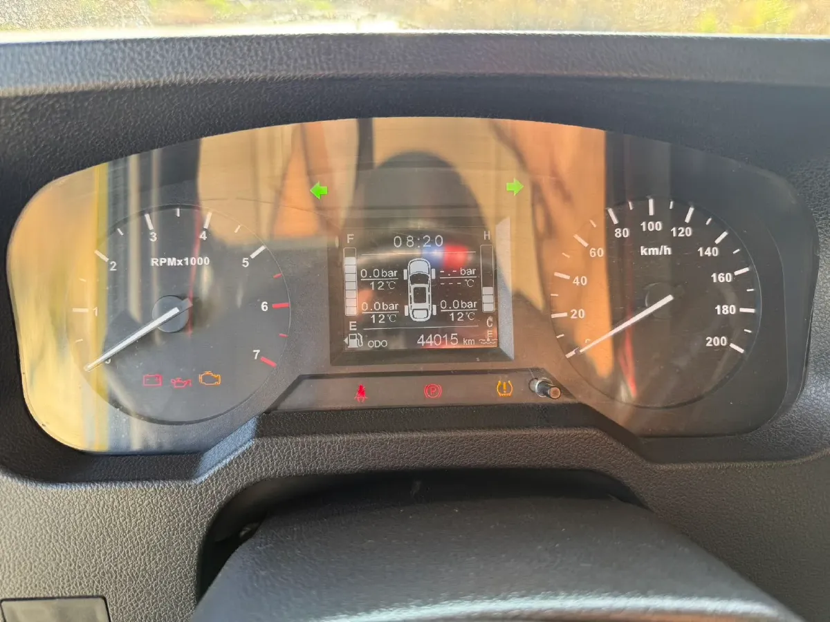 2020 BAW 212 2.4T 211HP L4 6MT,autocango,china used car exporter,china ev exporter,chinese used car exporter,chinese used ev exporter