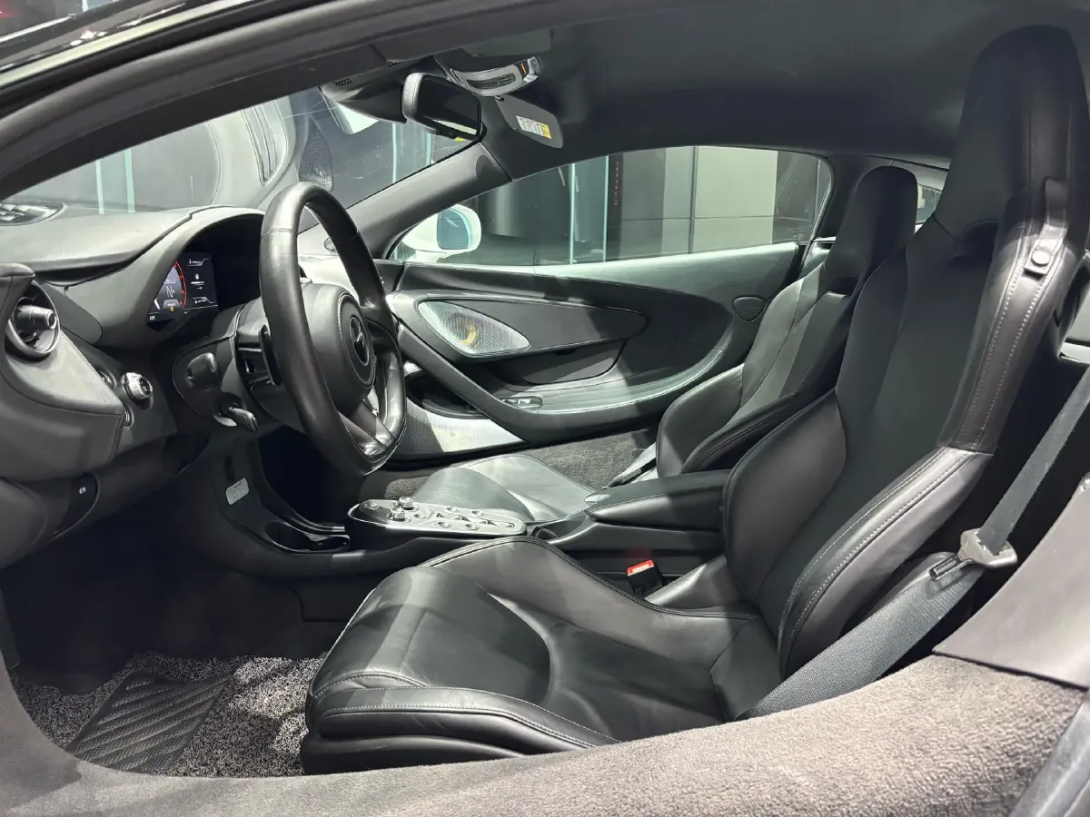 2019 Lorinser MAYBACH S Class 3.0T 367HP V6 9AT,autocango,china used car exporter,china ev exporter,chinese used car exporter,chinese used ev exporter