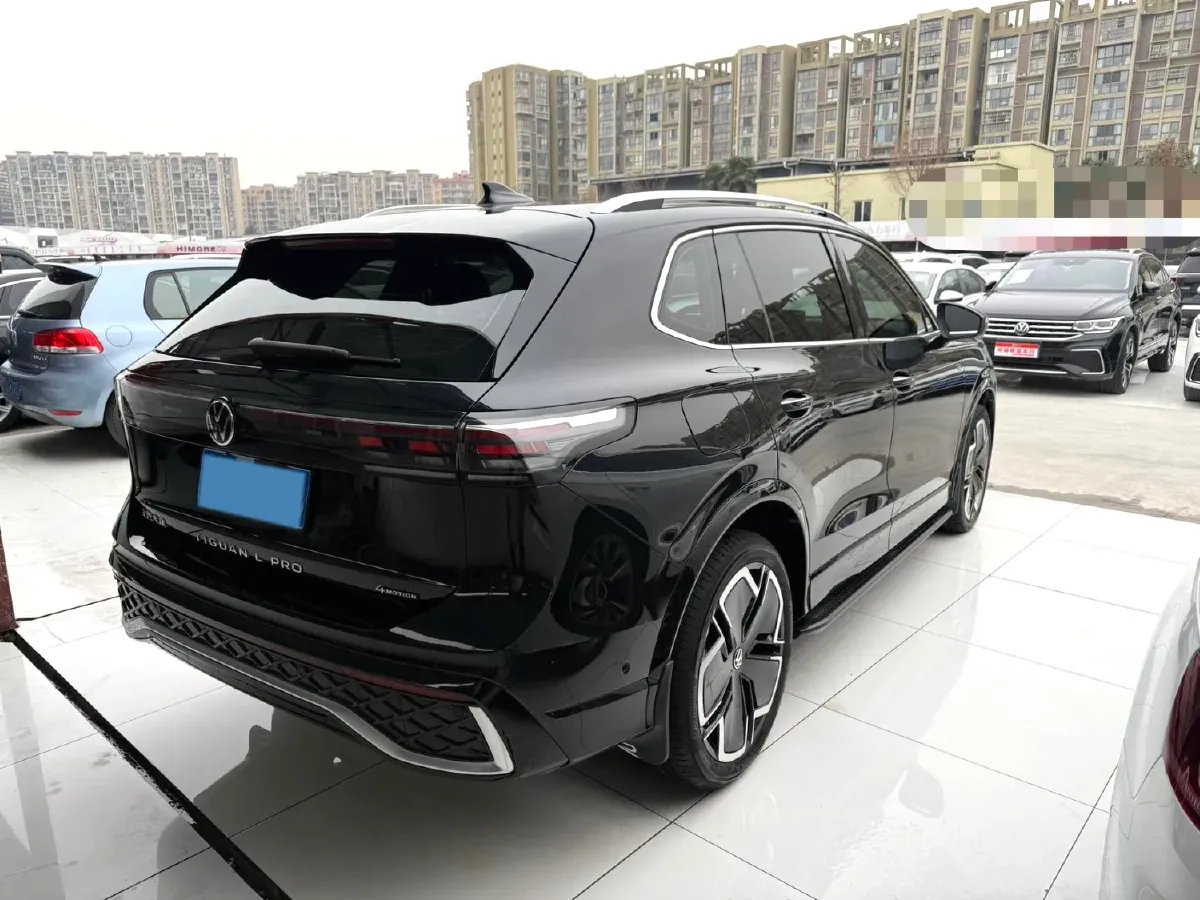 2024 Volkswagen Tiguan L 2.0T 220HP L4 7DCT,autocango,china used car exporter,china ev exporter,chinese used car exporter,chinese used ev exporter