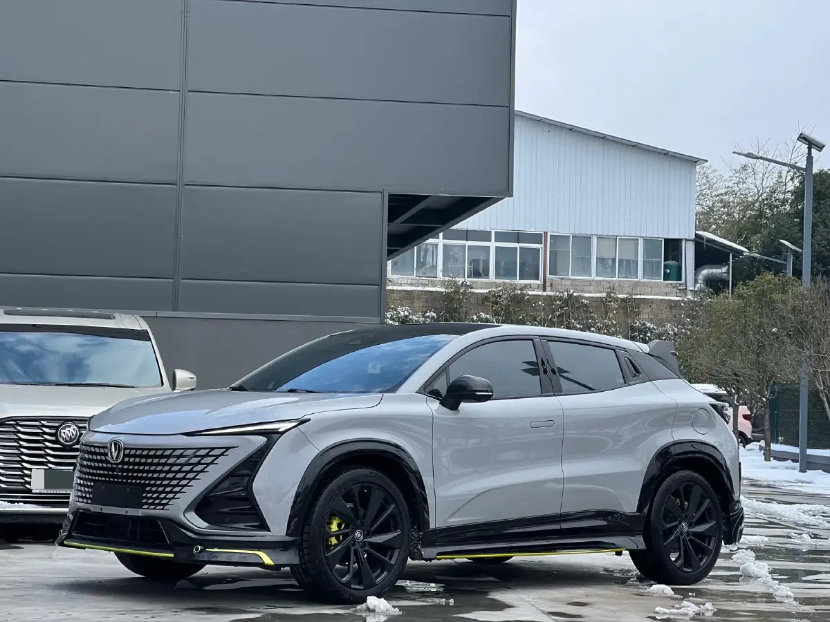 2022 ChangAn UNI-T 1.5T 188HP L4 7DCT