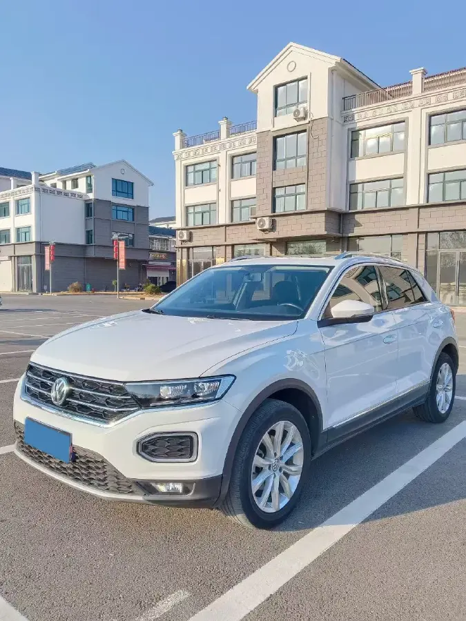 2020 Volkswagen T-Roc 1.4T 150HP L4 7DCT
