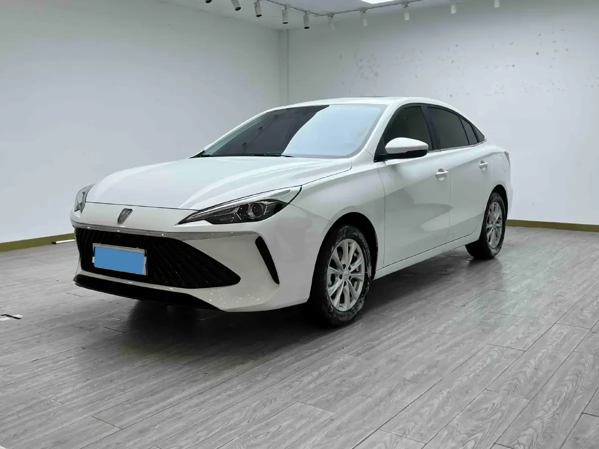 2026 Roewe i5 1.5L 129HP L4 CVT