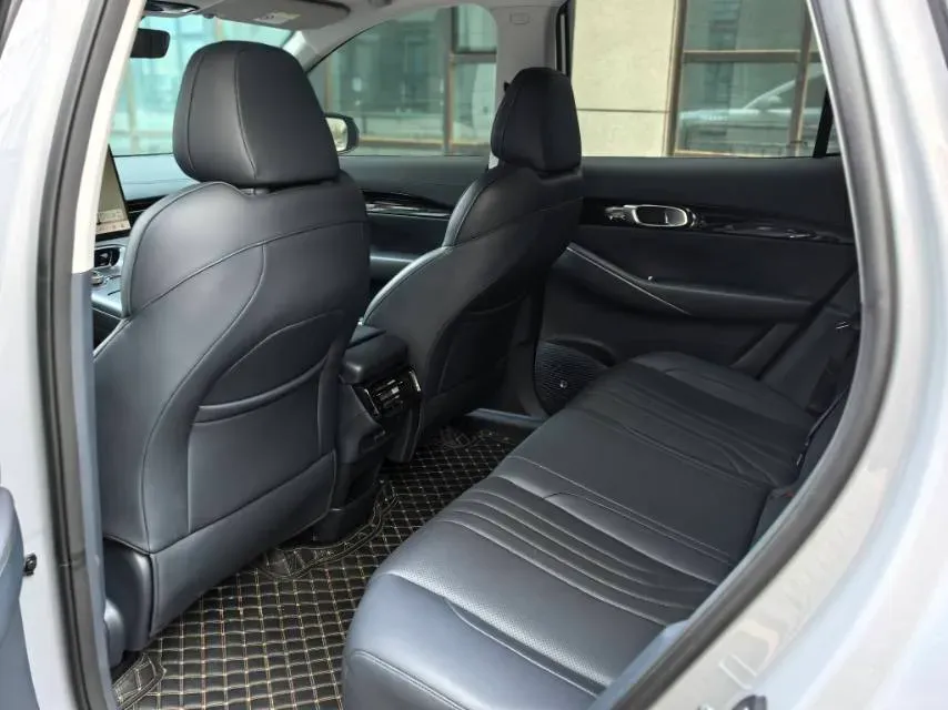 2024 LanDian E5 1.5L 110HP L4 E-CVT PHEV 17.52KWH,autocango,china used car exporter,china ev exporter,chinese used car exporter,chinese used ev exporter