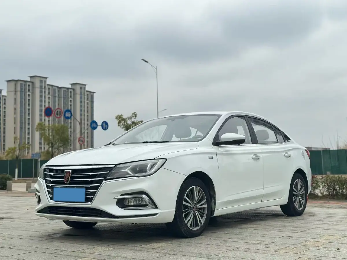 2019 Roewe i5 1.5L 120HP L4 CVT