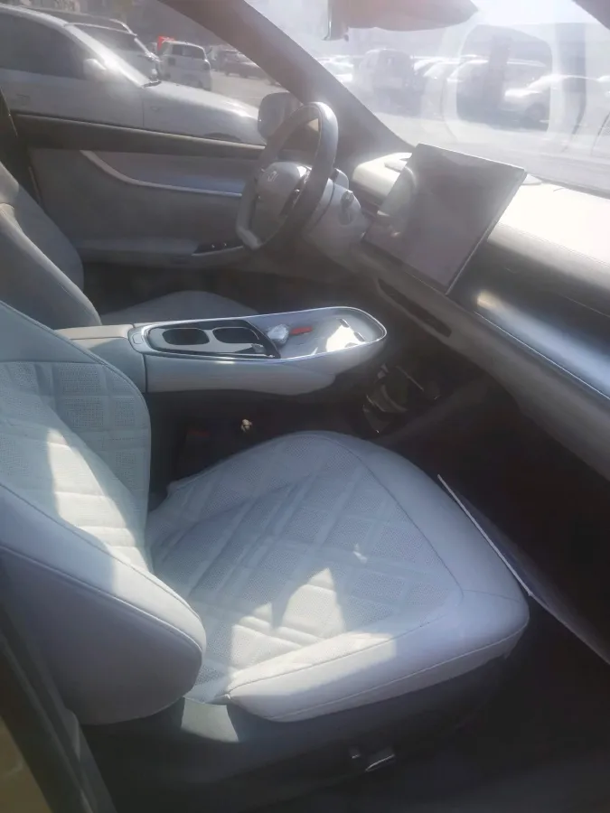 2023 ChangAn QiYuan A07 1.5L 95HP L4 REEV 28.4KWH,autocango,china used car exporter,china ev exporter,chinese used car exporter,chinese used ev exporter