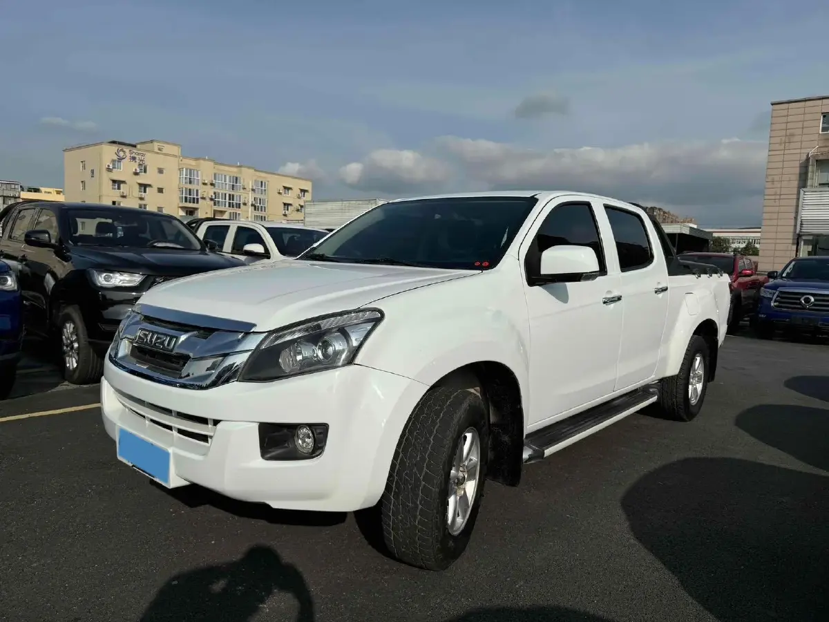 2020 Isuzu LingTuo 2.5T 150HP L4 6AT
