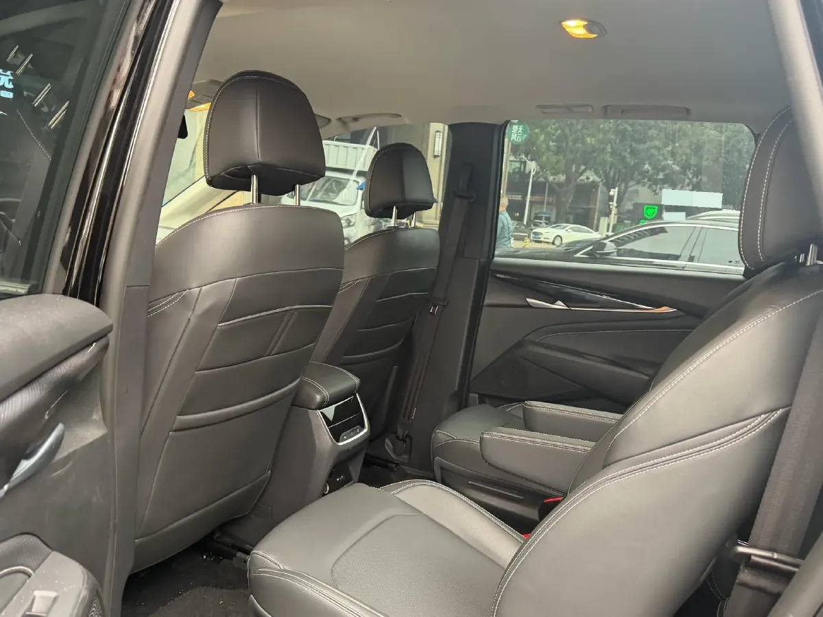 2024 Ford TransitT8 2.0T 154HP L4 6MT,autocango,china used car exporter,china ev exporter,chinese used car exporter,chinese used ev exporter