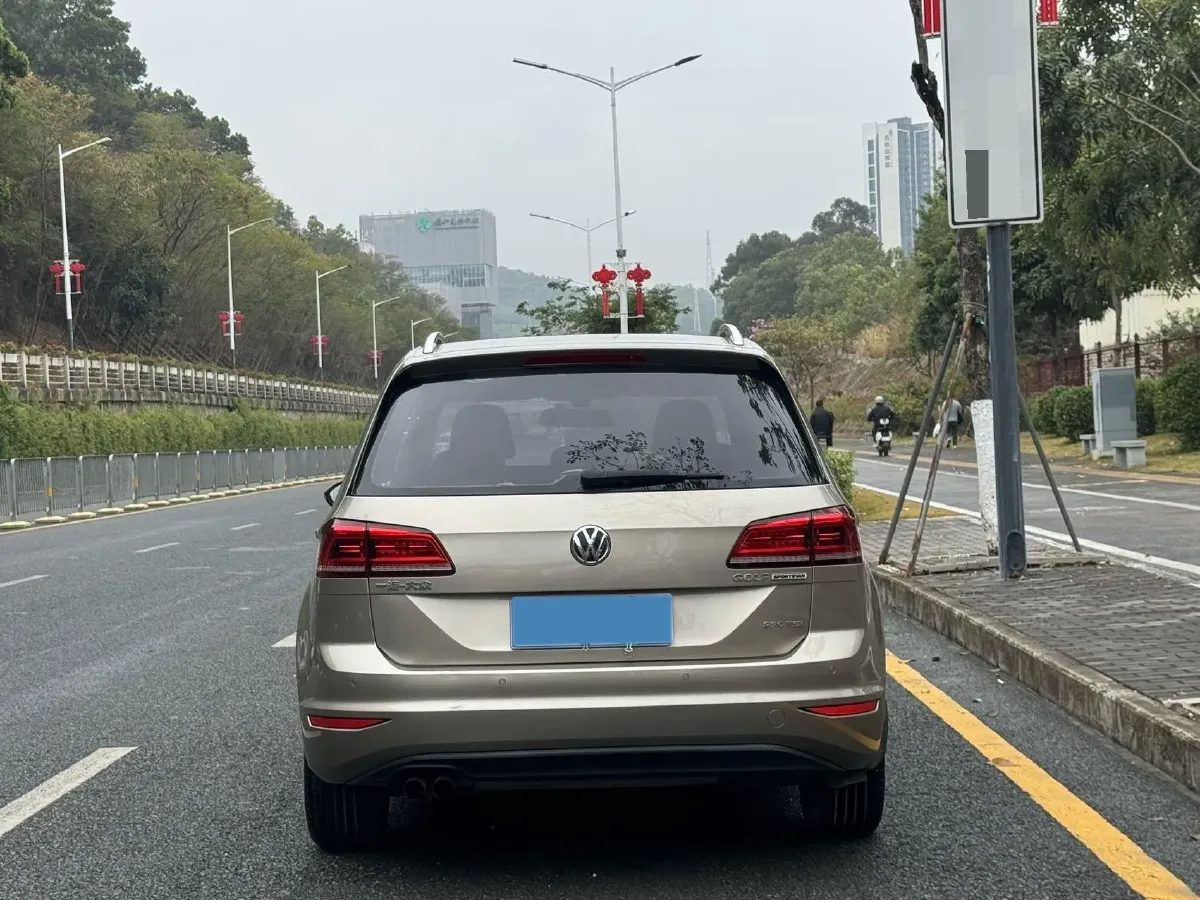 2018 Volkswagen Golf Sportsvan 1.4T 131HP L4 7DCT,autocango,china used car exporter,china ev exporter,chinese used car exporter,chinese used ev exporter