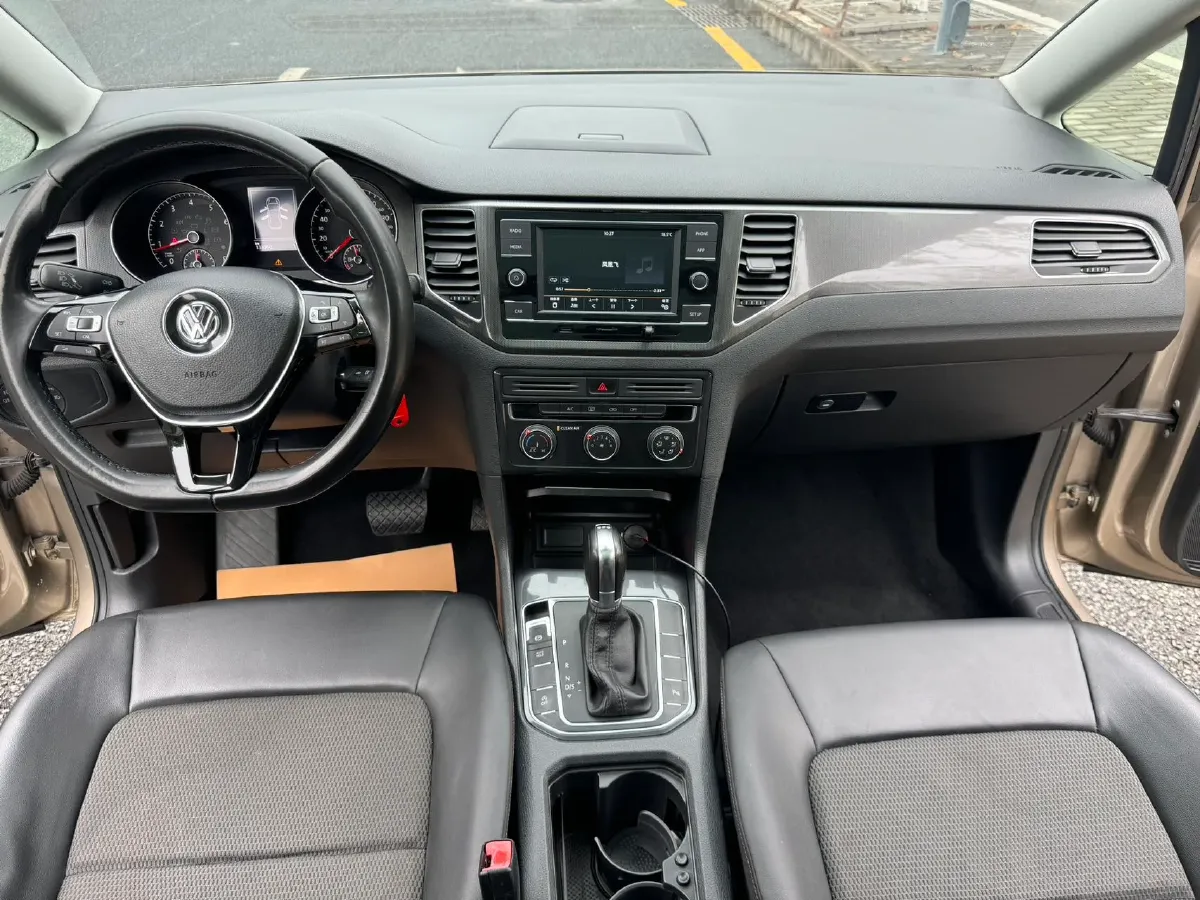 2018 Volkswagen Golf Sportsvan 1.4T 131HP L4 7DCT,autocango,china used car exporter,china ev exporter,chinese used car exporter,chinese used ev exporter