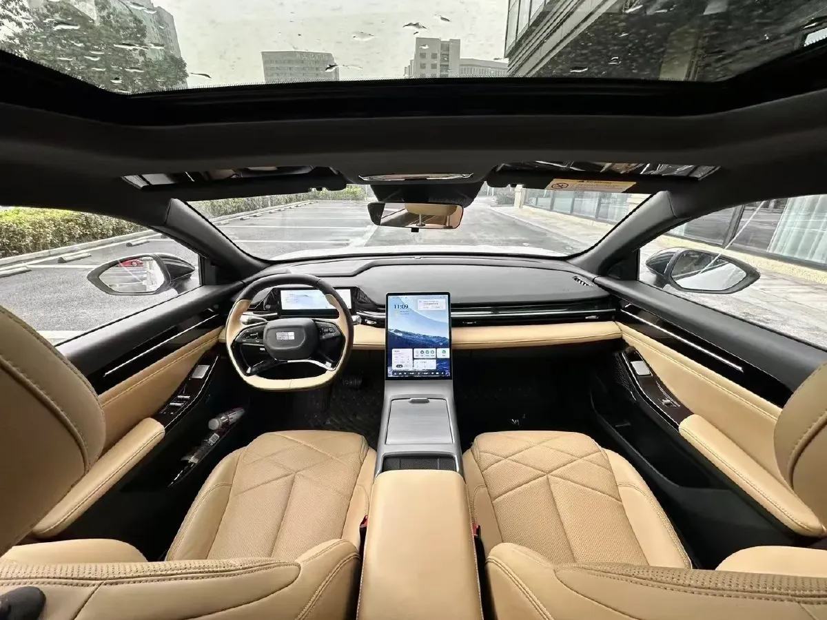 2023 Geely Galaxy L6 1.5T 163HP L4 3DHT PHEV,autocango,china used car exporter,china ev exporter,chinese used car exporter,chinese used ev exporter