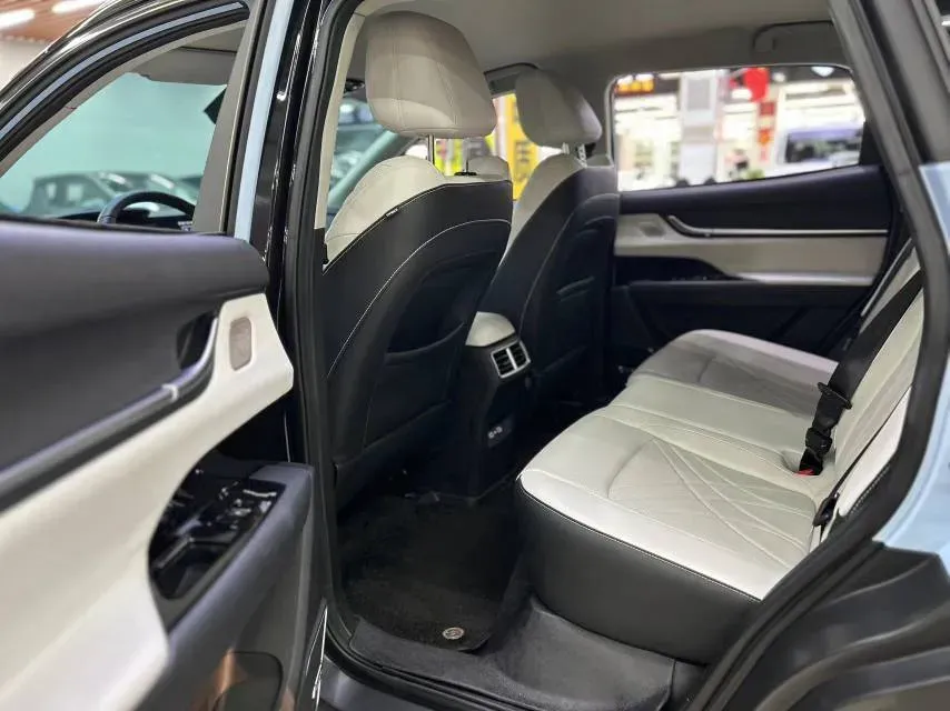 2024 Chery EV eQ7 BEV 65.52KWH,autocango,china used car exporter,china ev exporter,chinese used car exporter,chinese used ev exporter