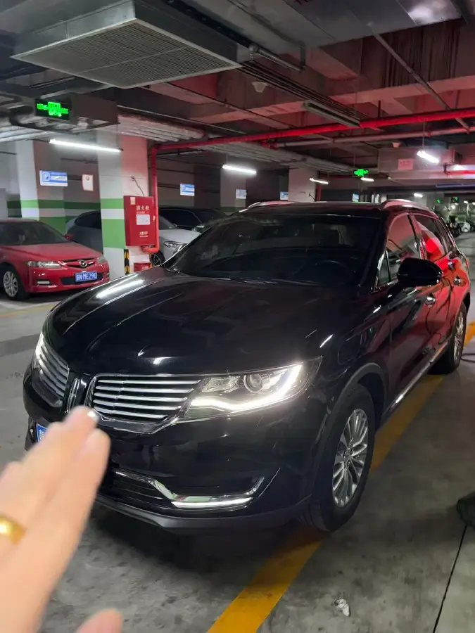 2018 Lincoln MKX 2.0T 253HP L4 6AT