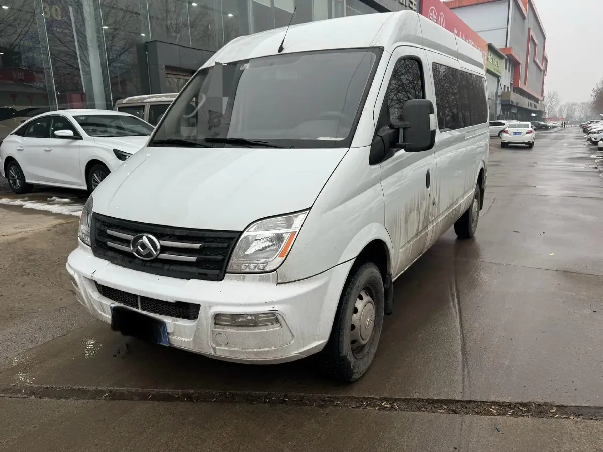 2021 MAXUS XinTu V80 2.0T 127HP L4 6MT