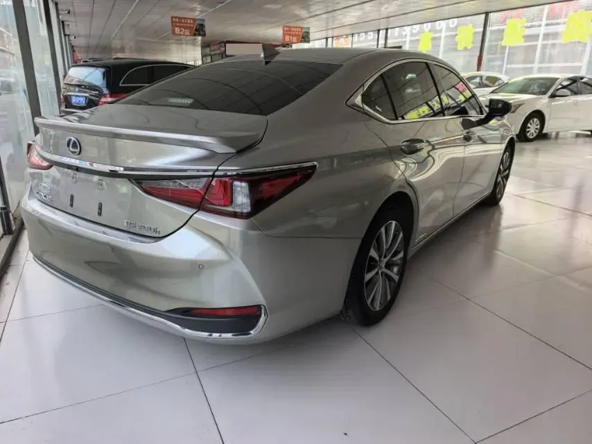 2020 Lexus ES 2.5L 178HP L4 E-CVT Hybrid,autocango,china used car exporter,china ev exporter,chinese used car exporter,chinese used ev exporter
