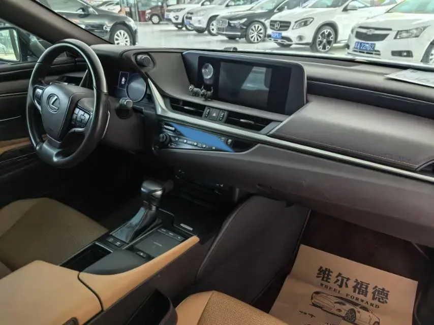 2020 Lexus ES 2.5L 178HP L4 E-CVT Hybrid,autocango,china used car exporter,china ev exporter,chinese used car exporter,chinese used ev exporter
