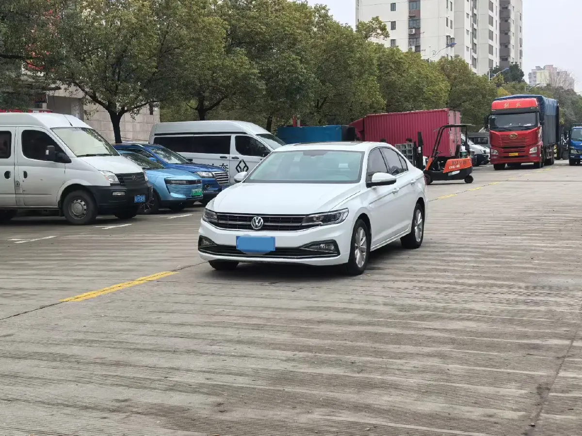 2019 MAXUS T70 2.0T 163HP L4 6AT