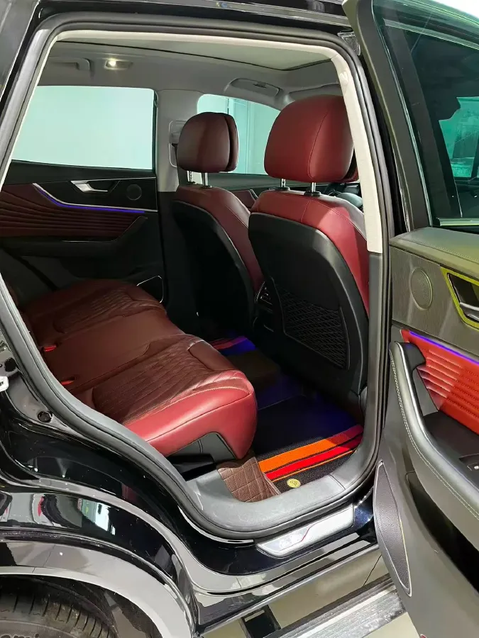 2023 HongQi HS5 2.0T 252HP L4 8AT,autocango,china used car exporter,china ev exporter,chinese used car exporter,chinese used ev exporter