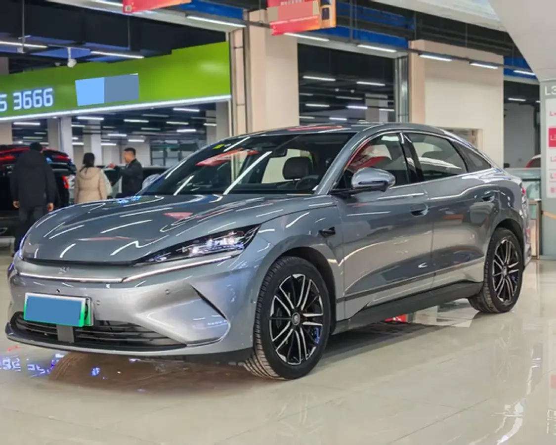 2025 BYD QinL BEV