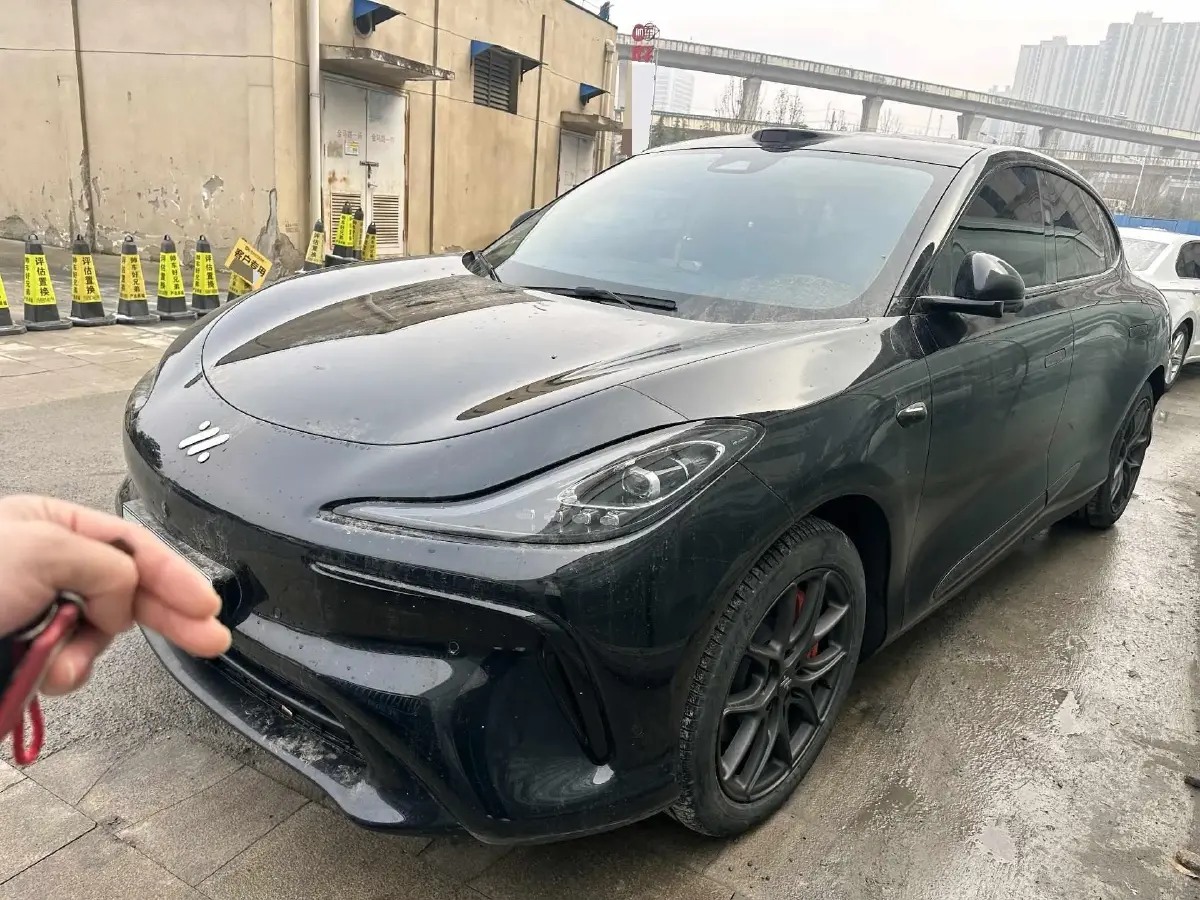 2023 IM LS6 BEV 100KWH