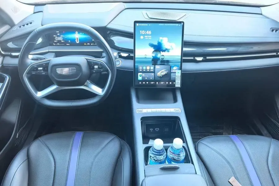 2024 Geely PrefaceL 1.5T 163HP L4 3DHT Hybrid,autocango,china used car exporter,china ev exporter,chinese used car exporter,chinese used ev exporter