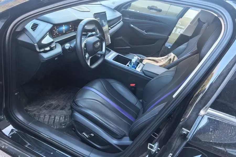 2024 Geely PrefaceL 1.5T 163HP L4 3DHT Hybrid,autocango,china used car exporter,china ev exporter,chinese used car exporter,chinese used ev exporter