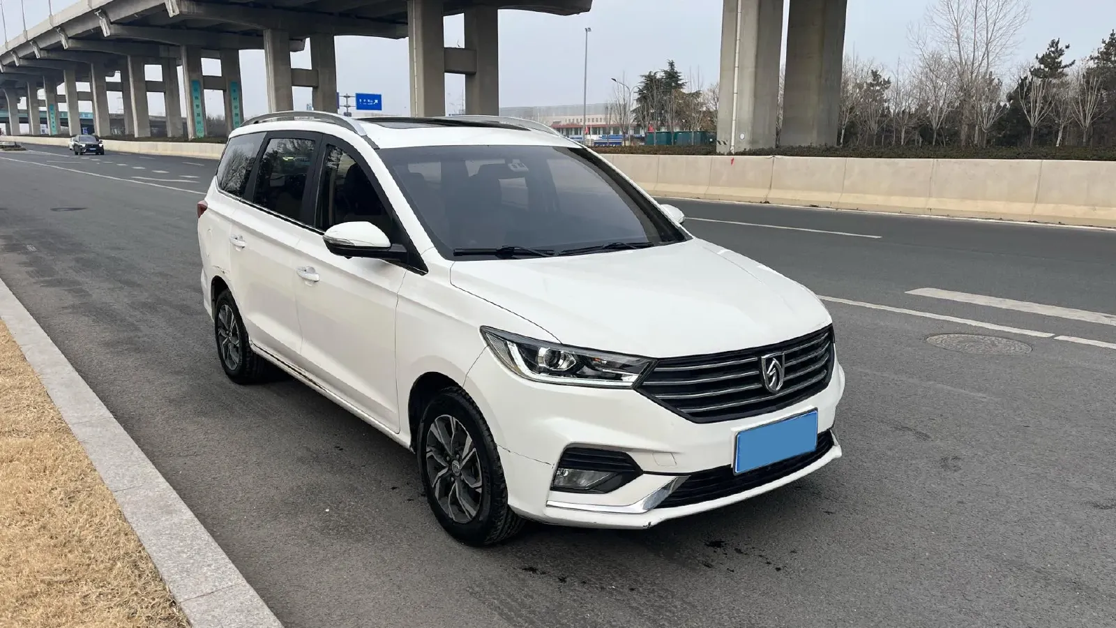 2018 BaoJun 530 1.5T 150HP L4 6MT,autocango,china used car exporter,china ev exporter,chinese used car exporter,chinese used ev exporter