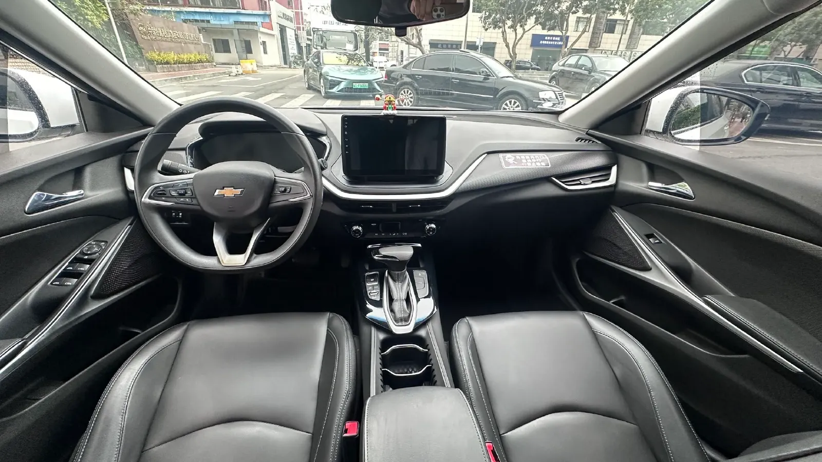 2022 Chevrolet Seeker 1.5T 184HP L4 CVT,autocango,china used car exporter,china ev exporter,chinese used car exporter,chinese used ev exporter