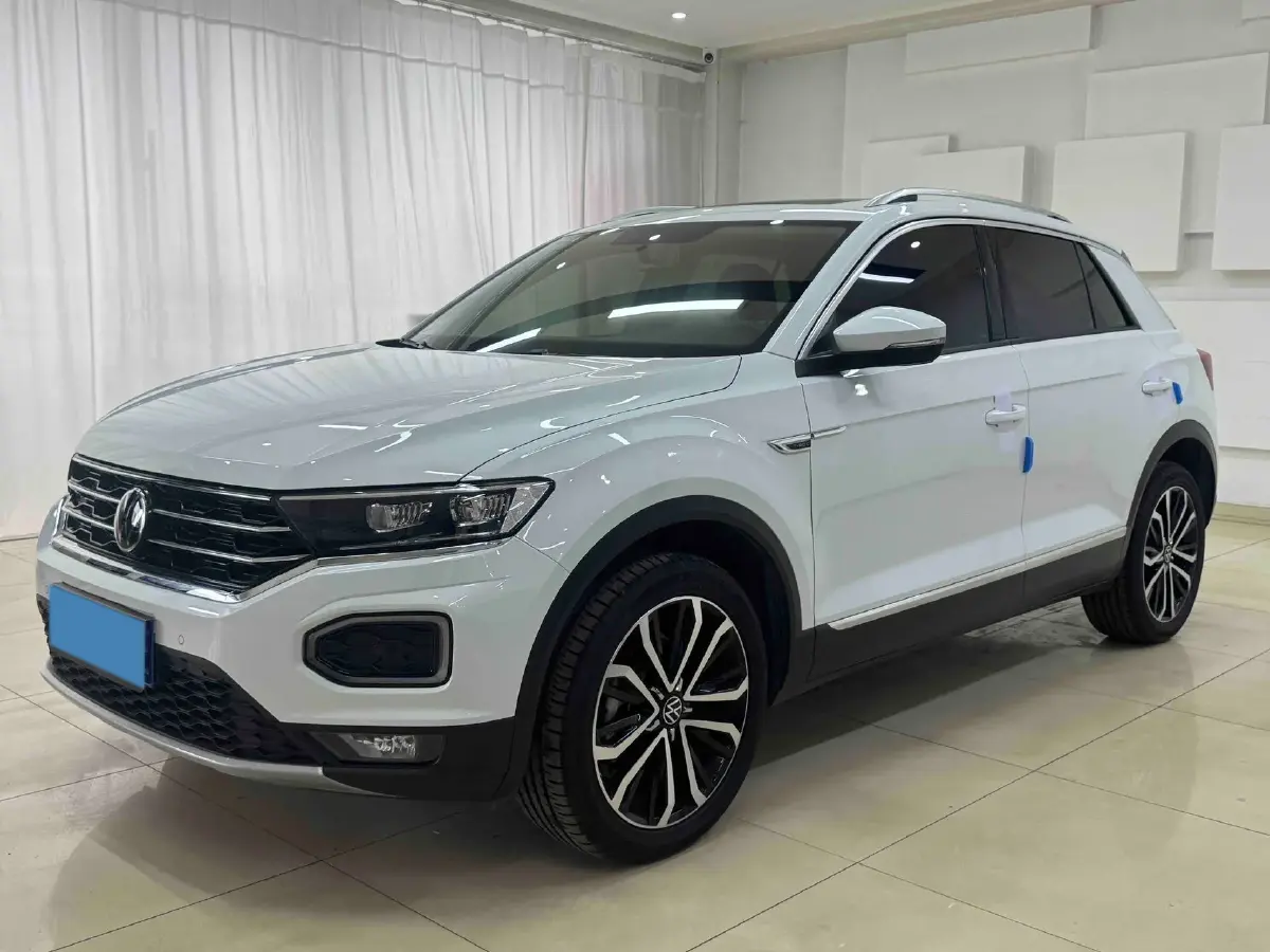 2022 Volkswagen T-Roc 1.4T 150HP L4 7DCT