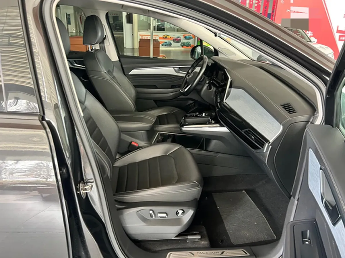 2023 Volkswagen Talagon 2.0T 220HP L4 7DCT,autocango,china used car exporter,china ev exporter,chinese used car exporter,chinese used ev exporter